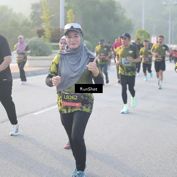 Runner Photo 6834233