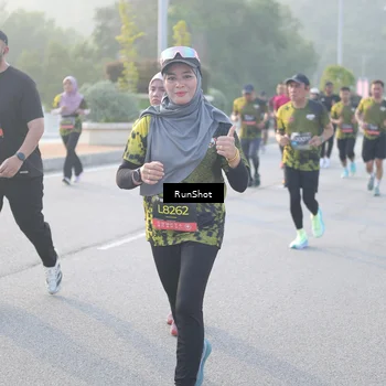 Runner Photo 6834234