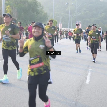 Runner Photo 6834247