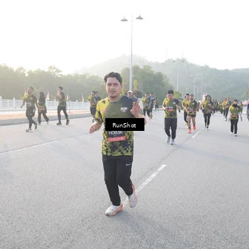 Runner Photo 6834253