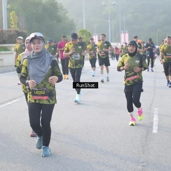 Runner Photo 6834257