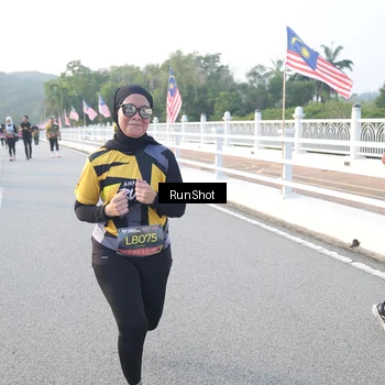 Runner Photo 6834272