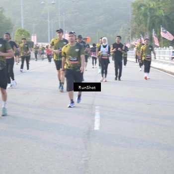 Runner Photo 6834278