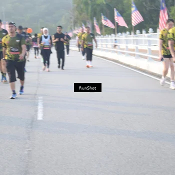 Runner Photo 6834279