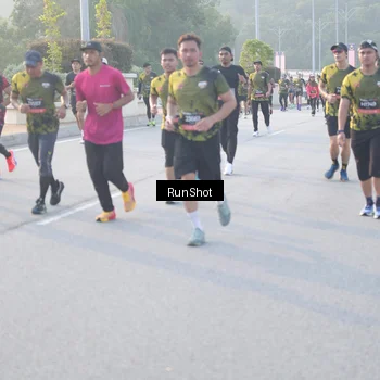 Runner Photo 6834282