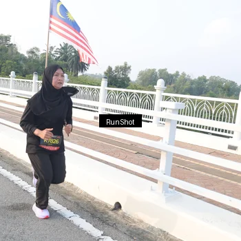 Runner Photo 6834283