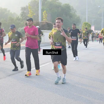 Runner Photo 6834286