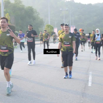 Runner Photo 6834289
