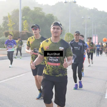 Runner Photo 6834302