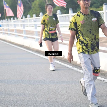Runner Photo 6834305