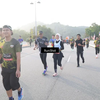 Runner Photo 6834314