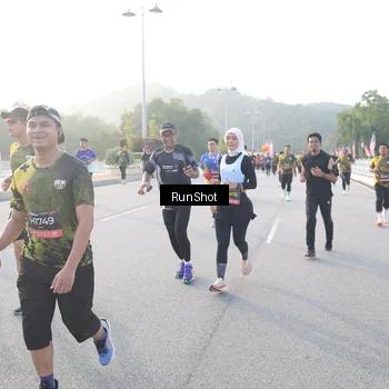Runner Photo 6834315