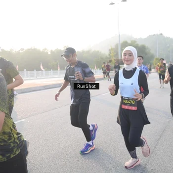 Runner Photo 6834329