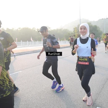Runner Photo 6834330