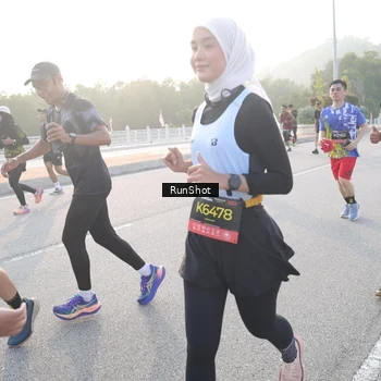 Runner Photo 6834340