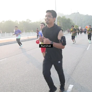 Runner Photo 6834349