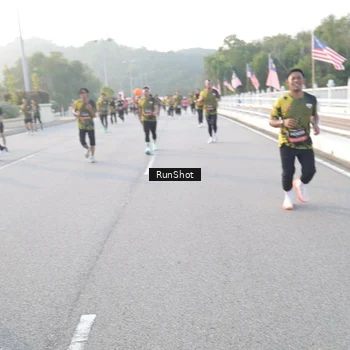 Runner Photo 6834352
