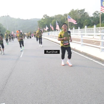 Runner Photo 6834355