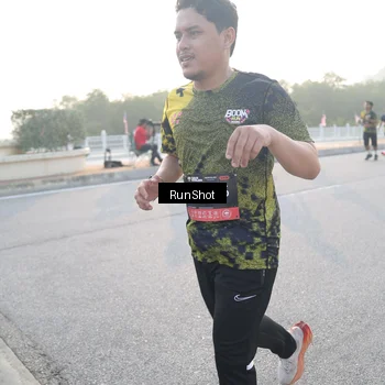 Runner Photo 6834356