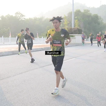 Runner Photo 6834370