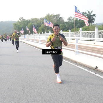 Runner Photo 6834373