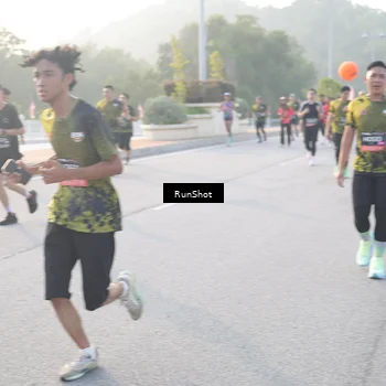 Runner Photo 6834379
