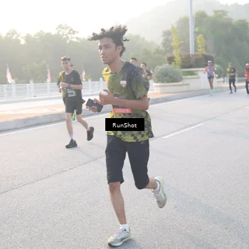 Runner Photo 6834383