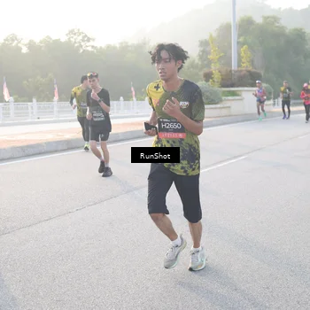 Runner Photo 6834385