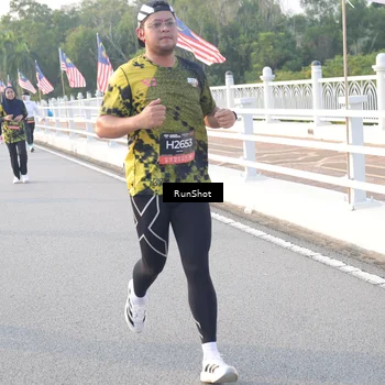Runner Photo 6834391