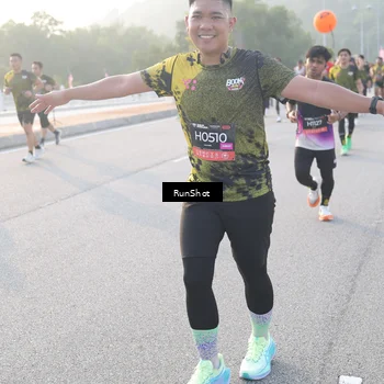 Runner Photo 6834402