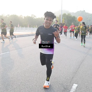 Runner Photo 6834413
