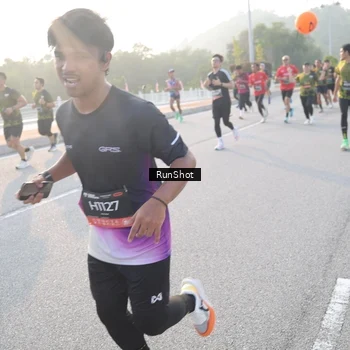 Runner Photo 6834414