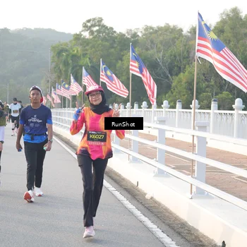Runner Photo 6834417