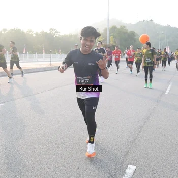 Runner Photo 6834420