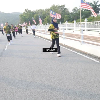 Runner Photo 6834426