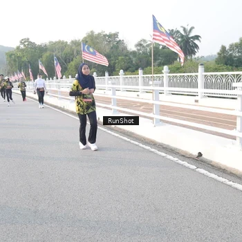 Runner Photo 6834428