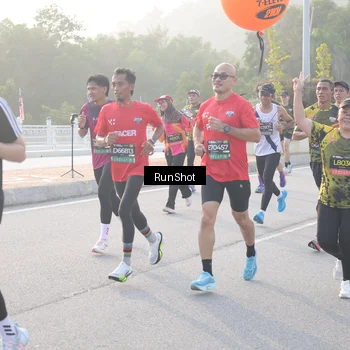 Runner Photo 6834433