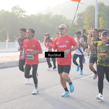 Runner Photo 6834437