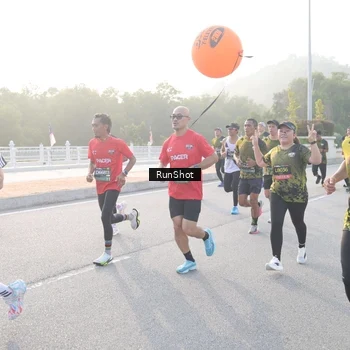Runner Photo 6834445