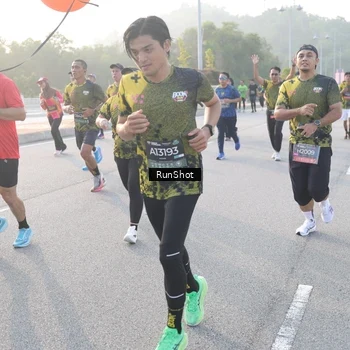 Runner Photo 6834448