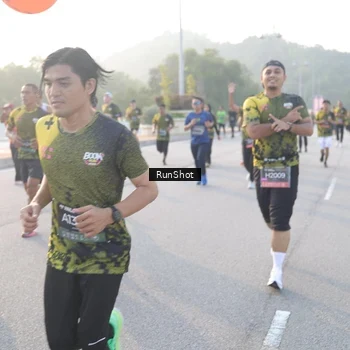 Runner Photo 6834451