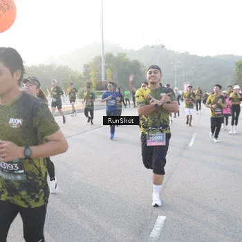 Runner Photo 6834452