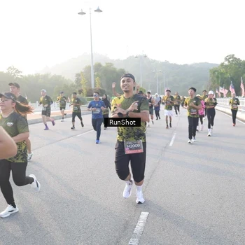 Runner Photo 6834453