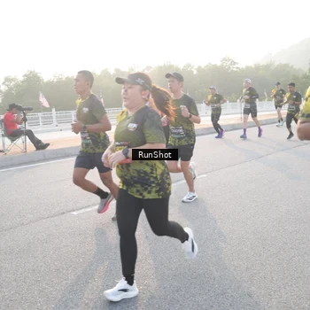 Runner Photo 6834463