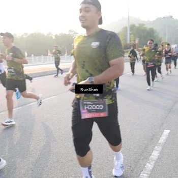 Runner Photo 6834478