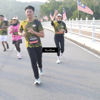 Runner Photo 6834479