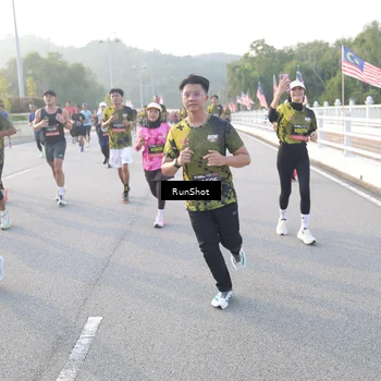 Runner Photo 6834482