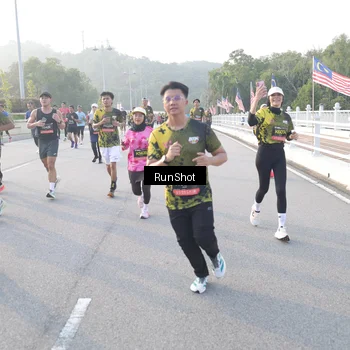 Runner Photo 6834484