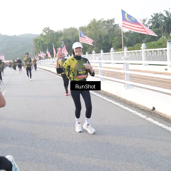 Runner Photo 6834489