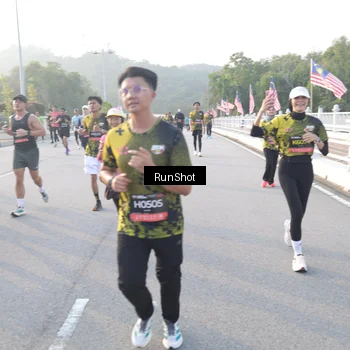 Runner Photo 6834493